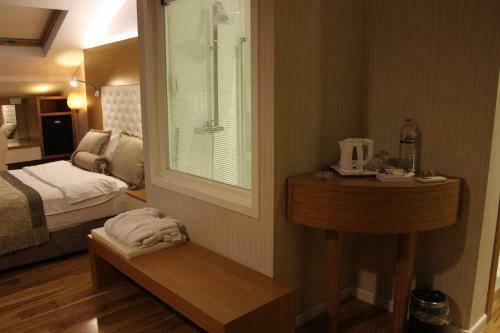 Lale Hotel