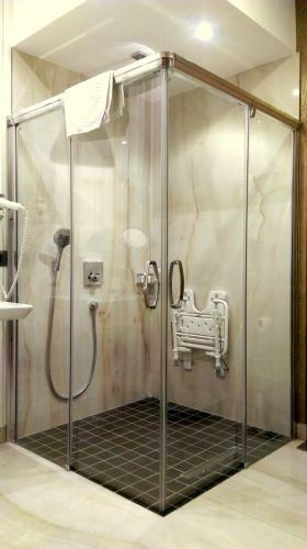 Lale Hotel