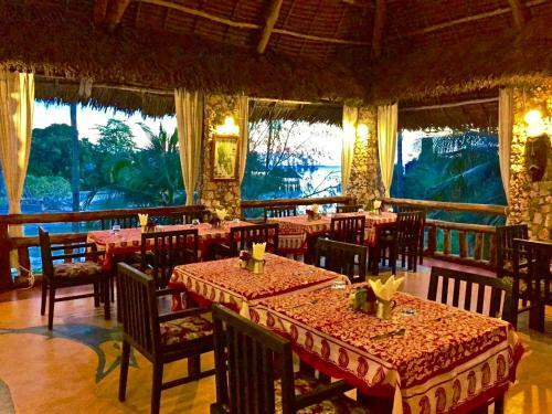 Hotel Mangrove Lodge