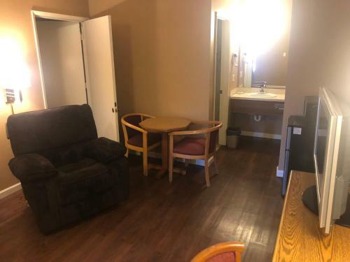 Hotel National 9 Inn