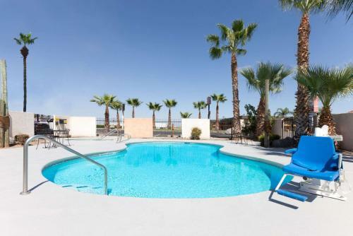 Hotel National 9 Inn