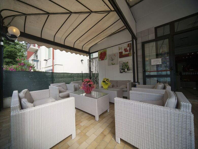 Luciana Hotel