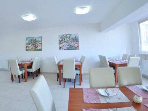 Hostal Rooms Bijela Ru?a