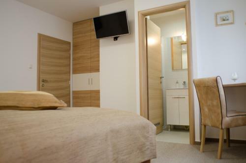 Hostal Guesthouse Tiban