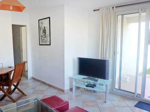 Two-bedroom Apartment R�sidence Aubanel 1