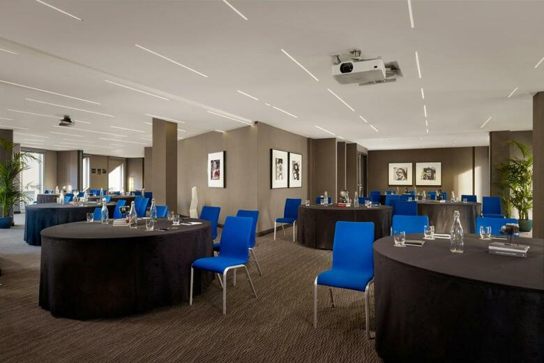 Hotel Montcalm East, Autograph Collection