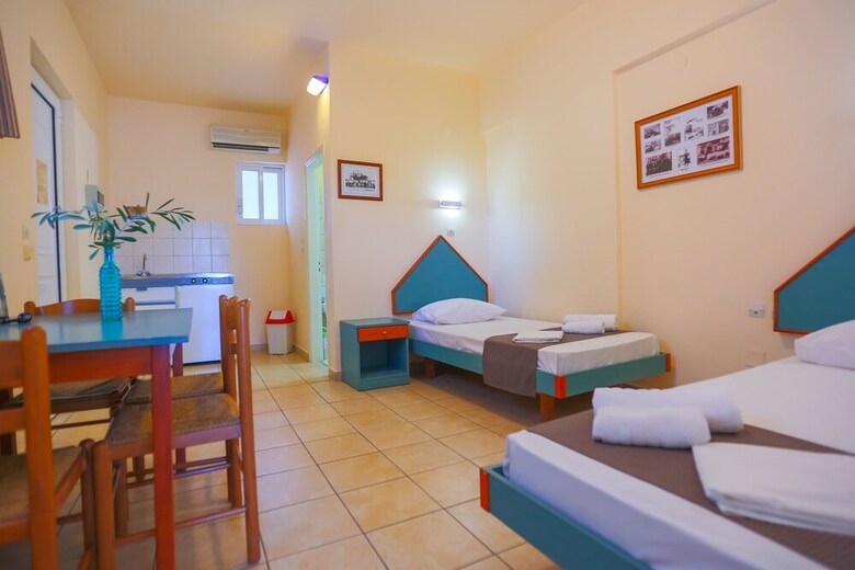 Filoxenia Apartments & Studios