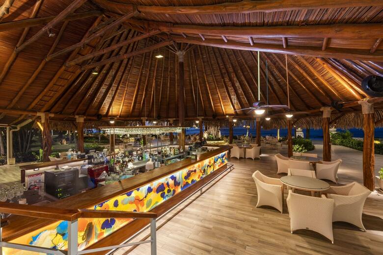 Hotel Tamarindo Diria