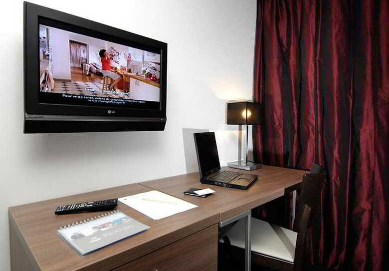 Paxton Spa Hotel Paris Mlv