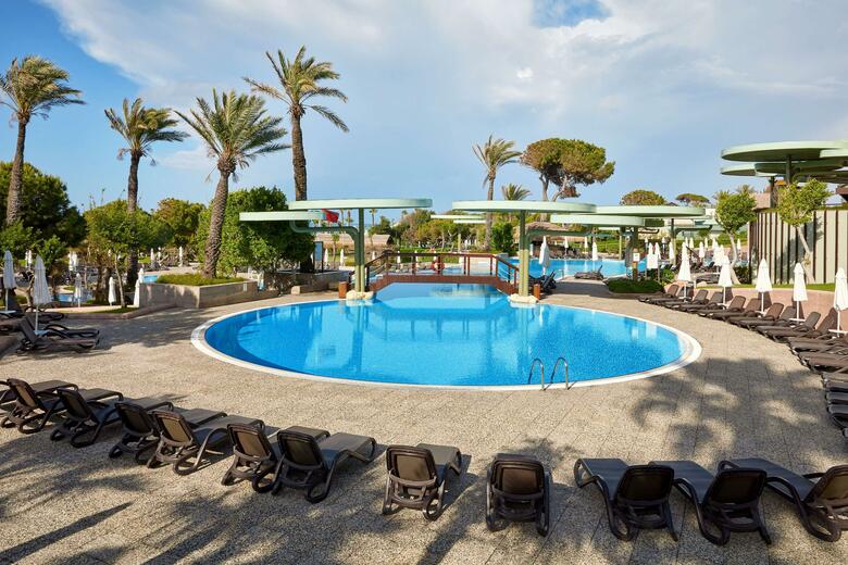 Hotel Gloria Verde Resort