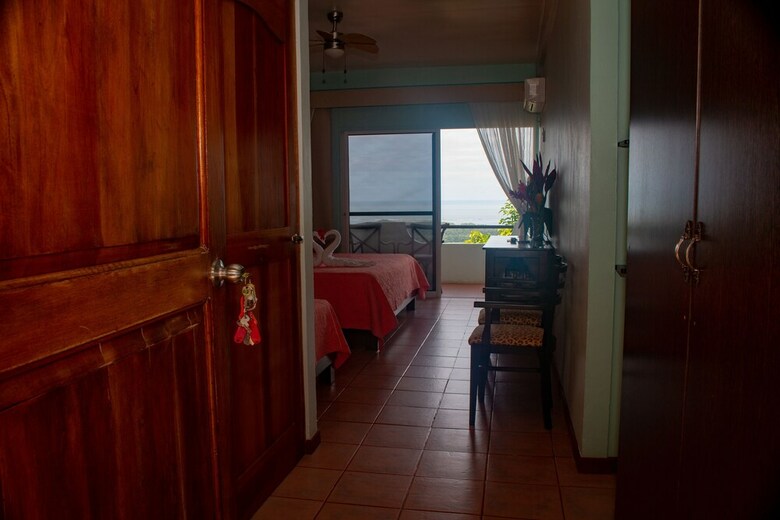 Hotel Whales  And  Dolphins