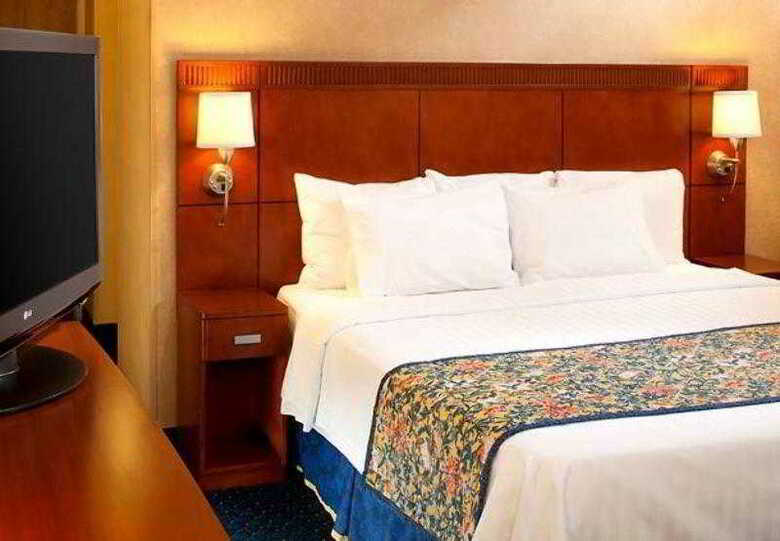 Hotel Courtyard Cincinnati Blue Ash