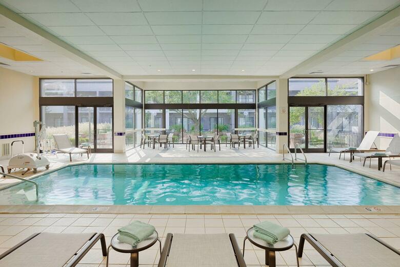 Hotel Courtyard Cincinnati Blue Ash
