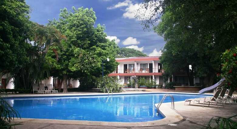 Hotel Boyeros