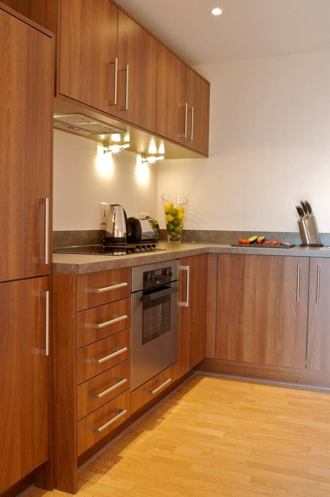 Spires Hotel (two Bedroom) 6 Pax