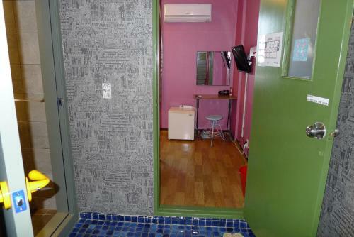 The House Hostel