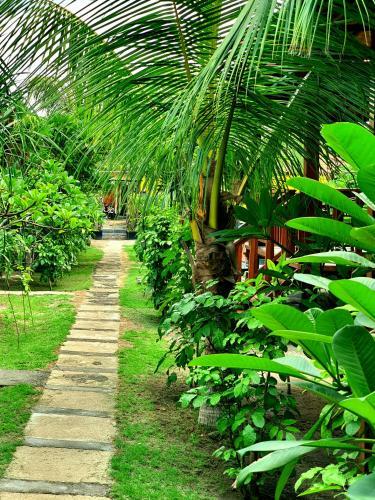 Hostal Lembongan Tropical