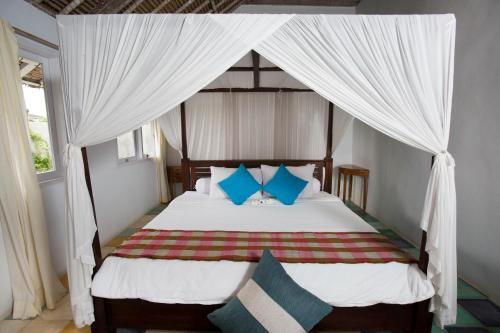 Villa Waru
