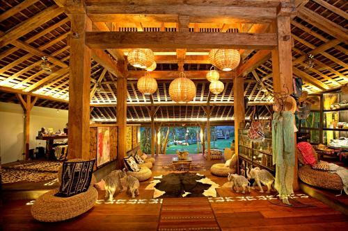 Hotel Blue Karma Resort