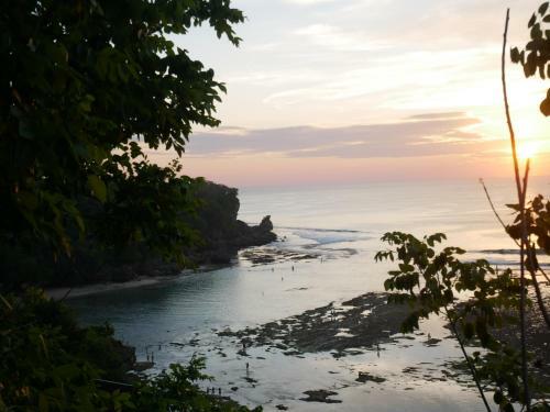 Hostal Bingin Inn