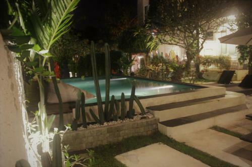 Hostal Bingin Inn