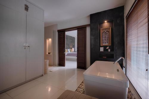Kutus Kutus Canggu Villa