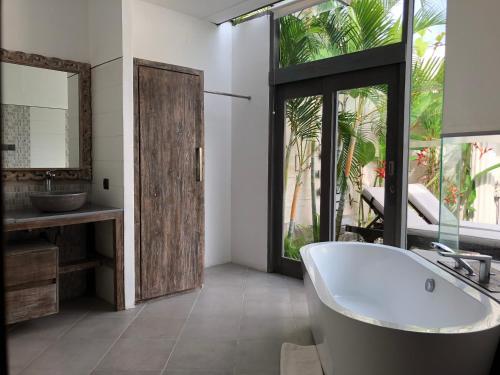 Zoe Villa Canggu Bali