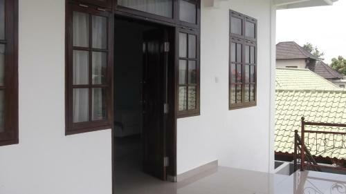Merry's House
