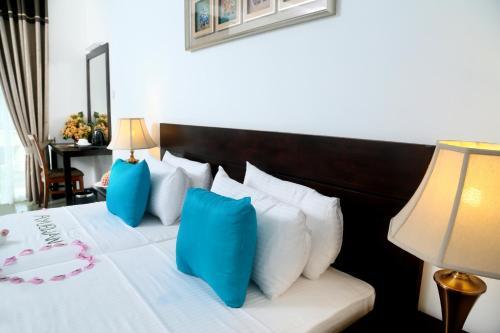 Hotel Coco Royal Beach Resort