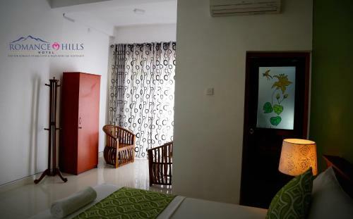 Hills Edge Hotel