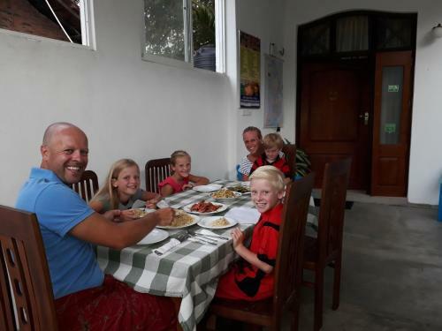 Hostal Anna Tourist Inn