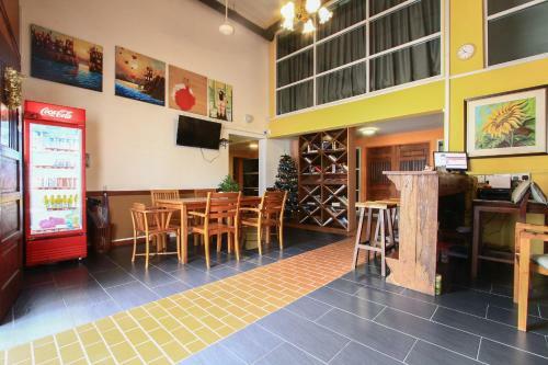 Hostal Magpie Residence