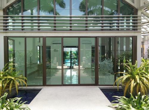 Apartamento Indah Alam Condo