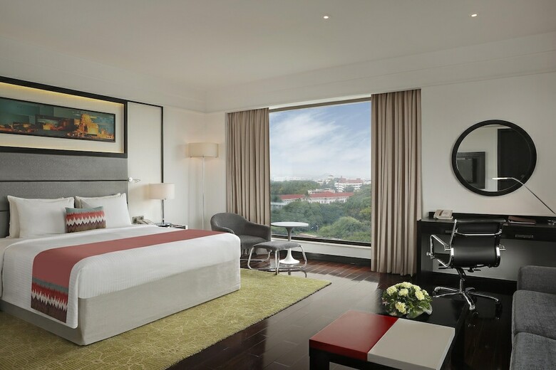 Hotel Courtyard By Marriott Pune City Centre