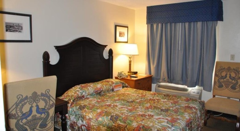 Hotel Howard Johnson Inn Lakefront