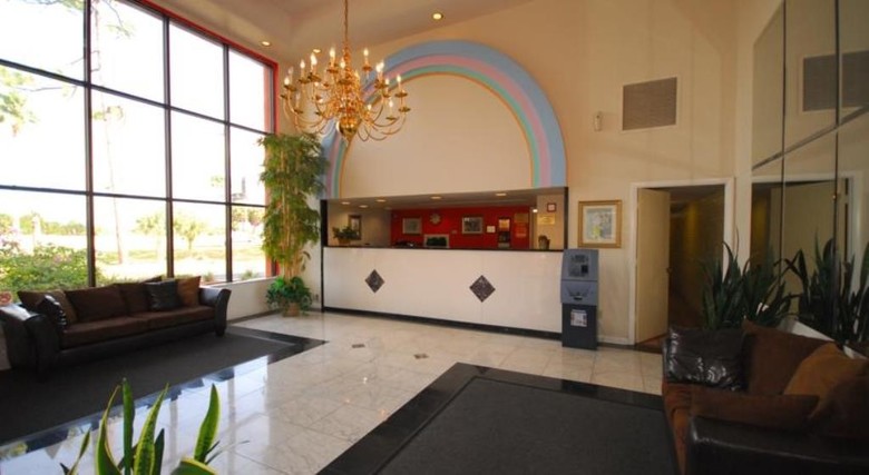 Hotel Howard Johnson Inn Lakefront