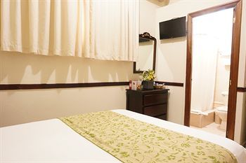 Hotel Platino (.)