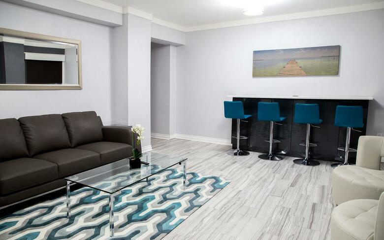 Executive Hotel Pacific