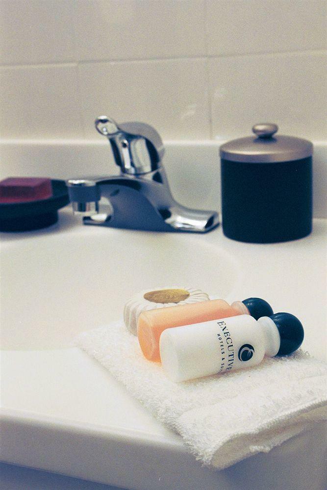 Executive Hotel Pacific