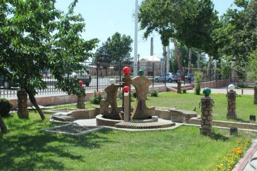 Firuz Hotel