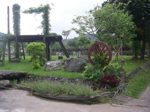 Meihua Lake Leisure Farm