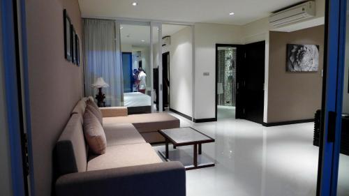 Luxury Sea View Apartment