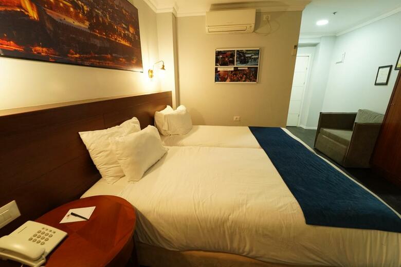 Shani Hotel