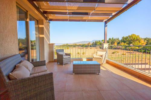 Villa Samaliana Sandy Beach Villas
