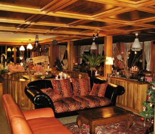 Bed & Breakfast Heidi-guesthouse-amden