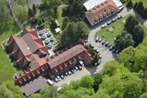 Hotel Konopi?t? Nov� Myslivna