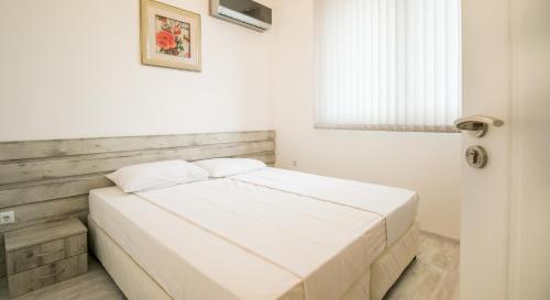 Trigor City Apartment