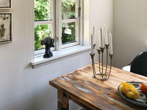 Three-bedroom Holiday Home In R�nne 2