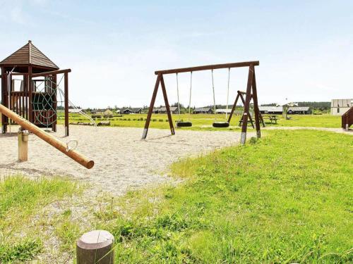 Three-bedroom Holiday Home In Brovst 13