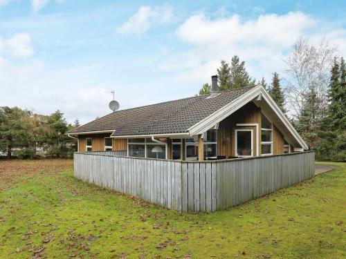 Three-bedroom Holiday Home In Hals 3
